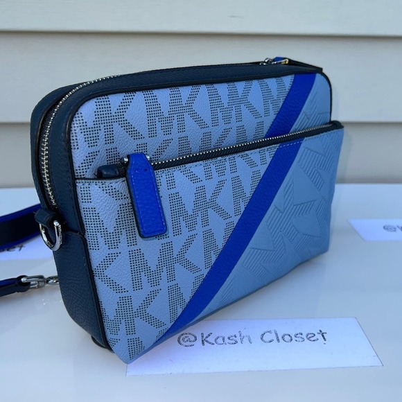 Michael Kors Crossbody Cooper Utility Bag MK Signature Stripe Chambray - Picture 3 of 12